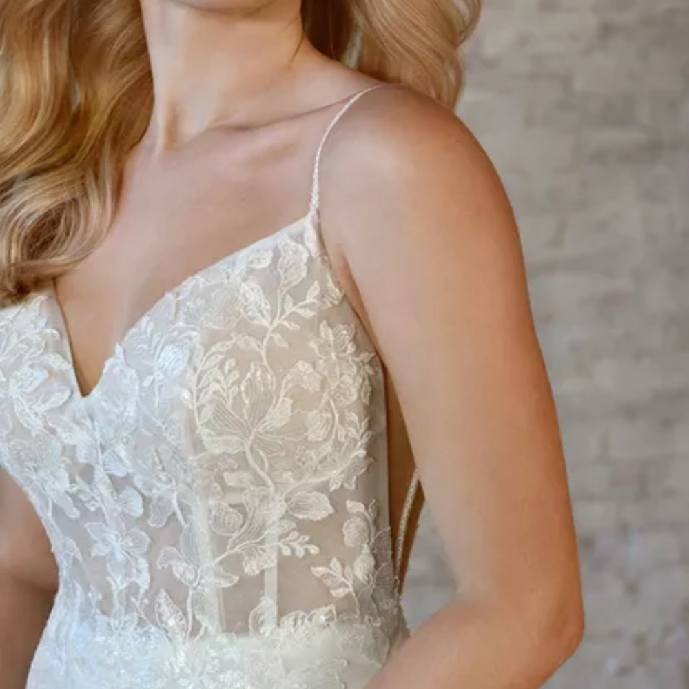 Stella York 7519 fit and flare wedding dress size 12 - Picture 6 of 10